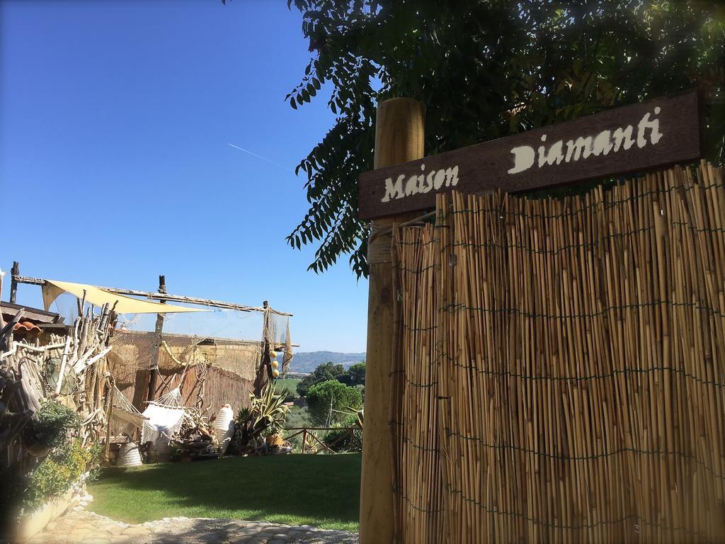 Maison Diamanti Castel di Lama Exteriör bild